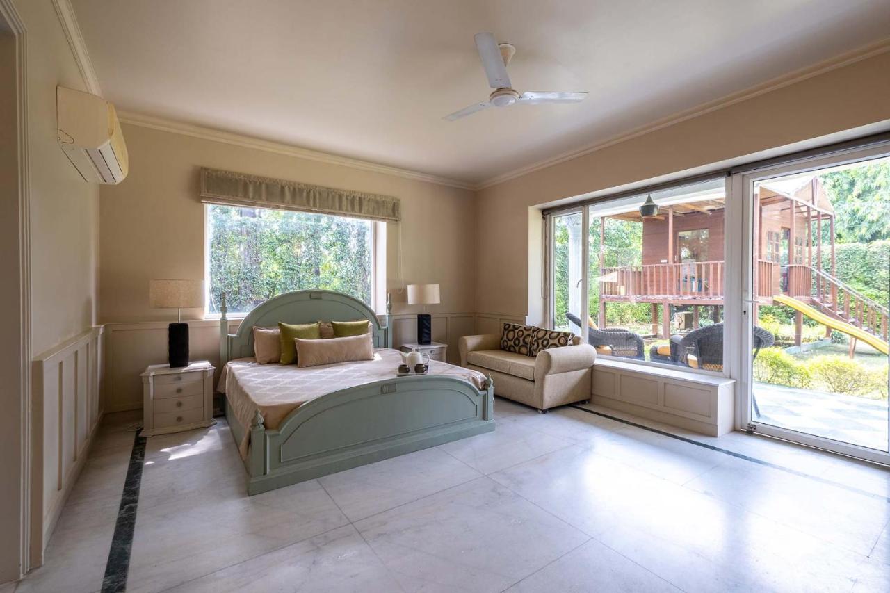 Stayvista At The Banyan Abode With Pool Table, Pet Friendly & Outdoor Pool Manesar Exterior photo